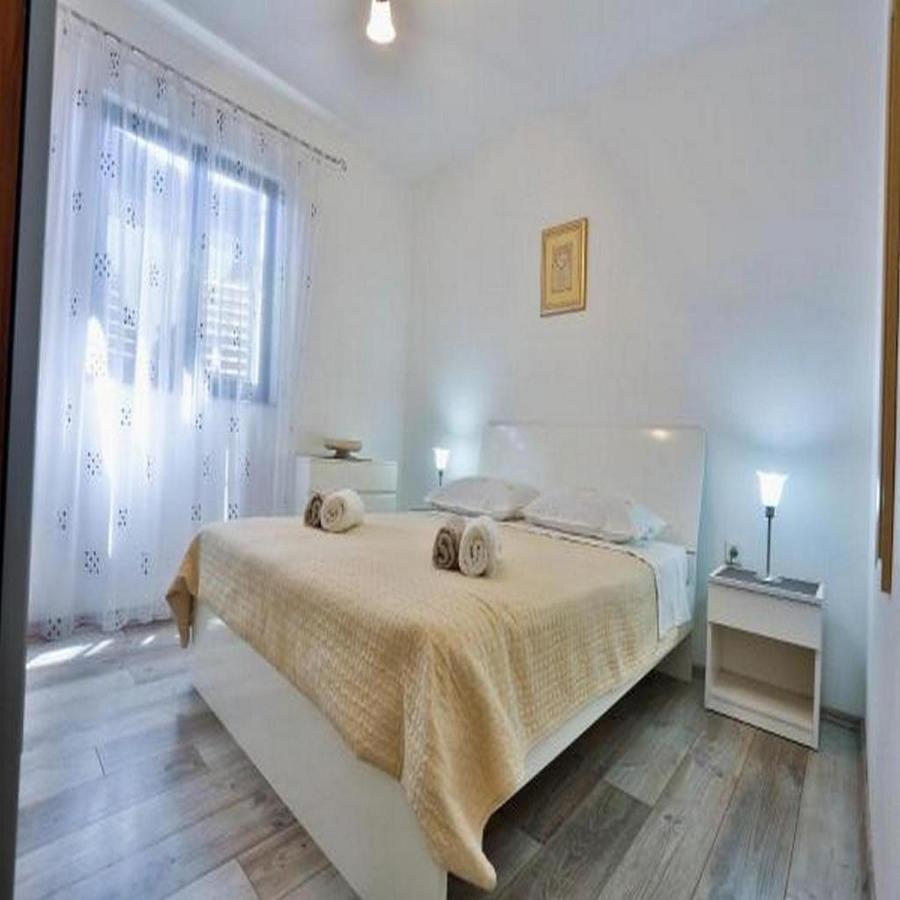 Apartments Lenka Sutivan Habitación foto