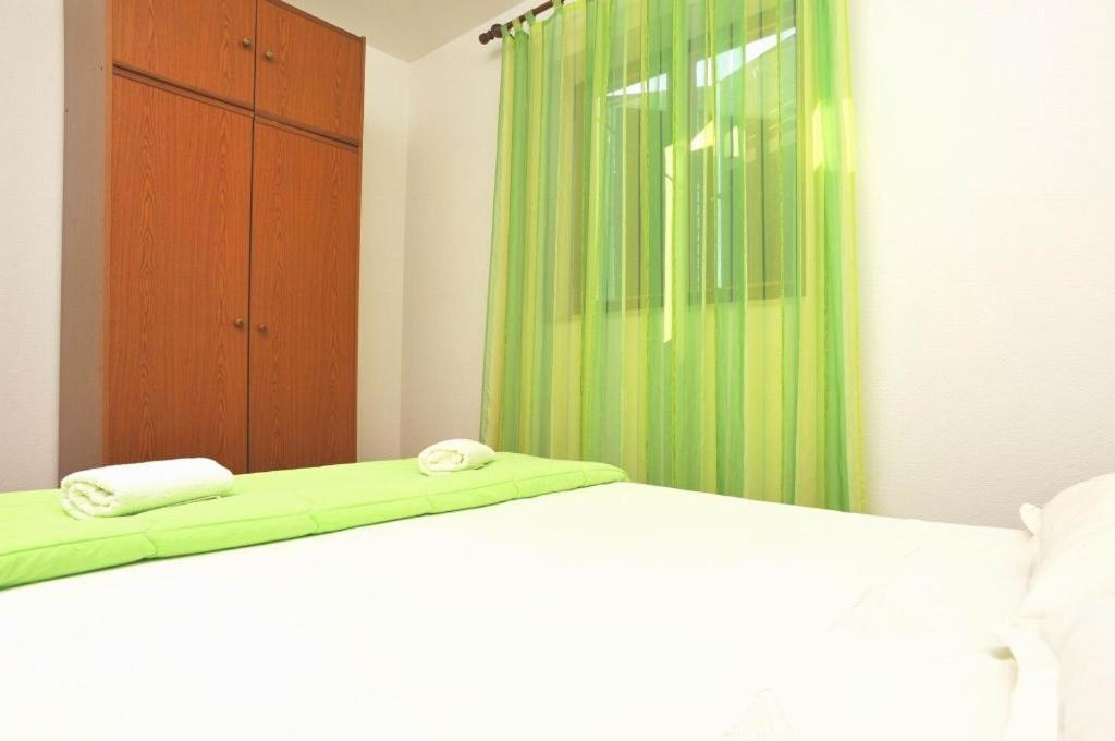 Apartments Lenka Sutivan Habitación foto